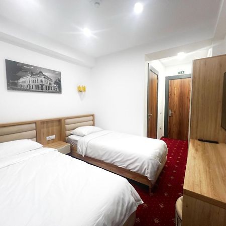 Mimi Hotel Corabia Luaran gambar