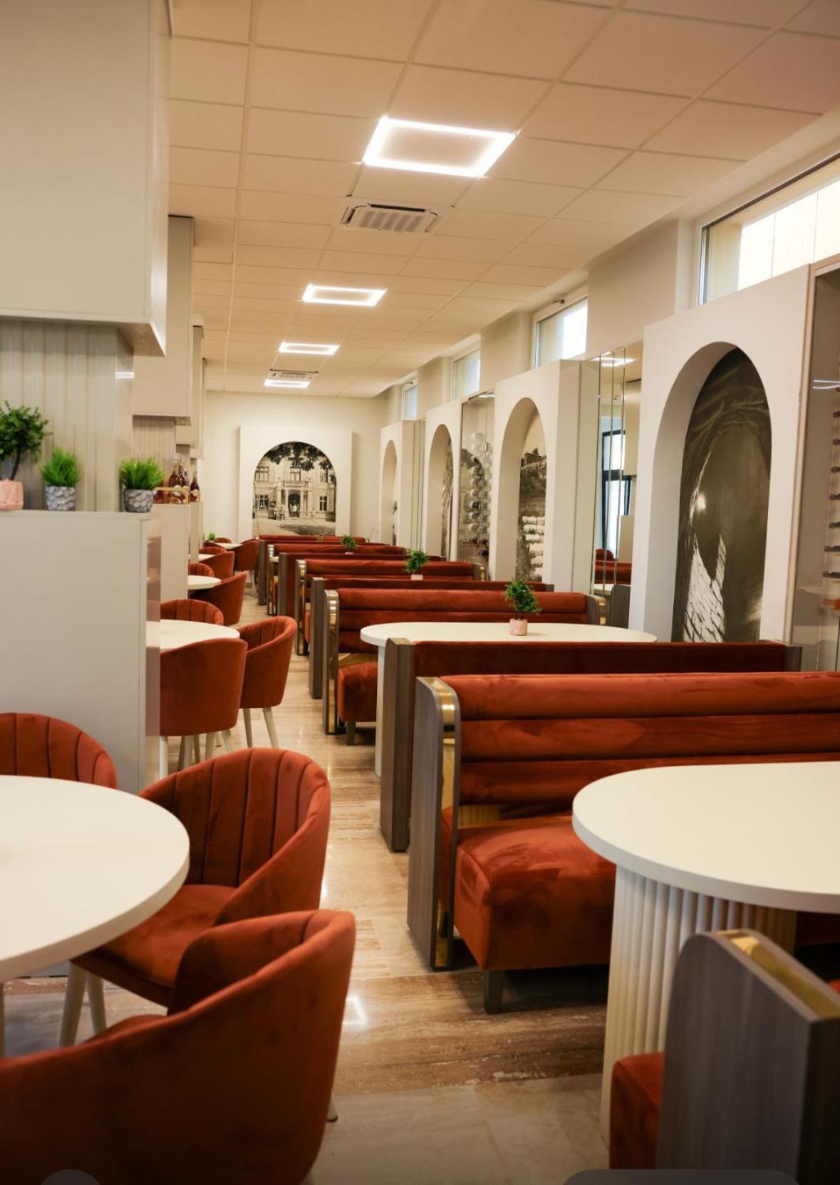 Mimi Hotel Corabia Luaran gambar