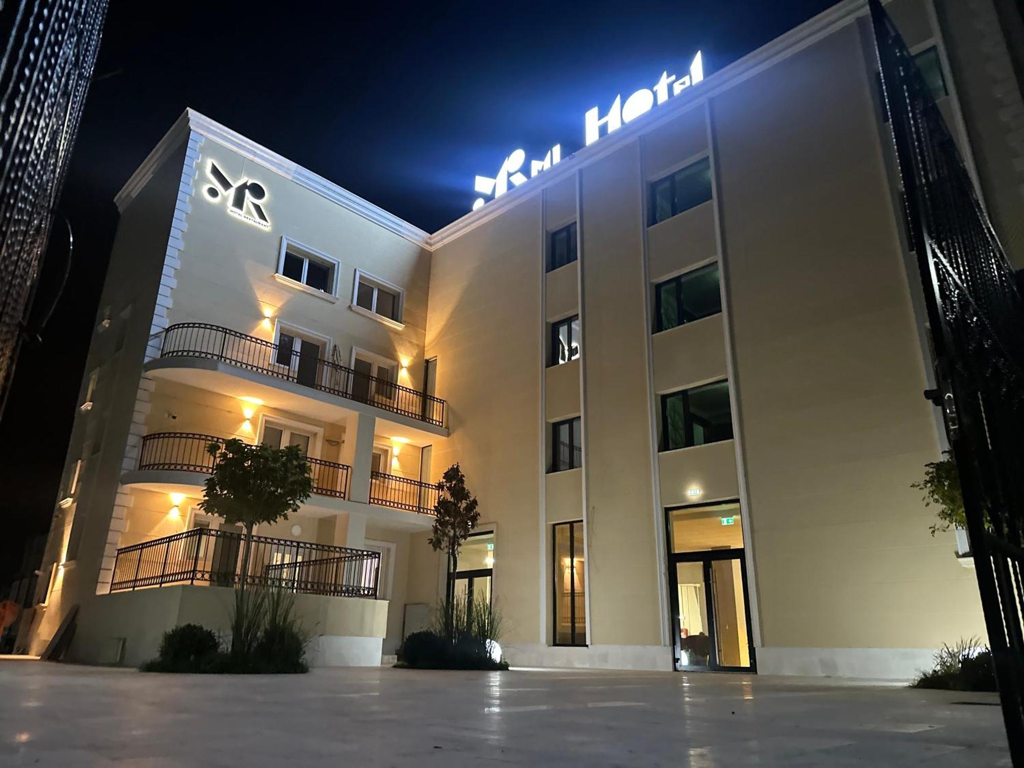 Mimi Hotel Corabia Luaran gambar